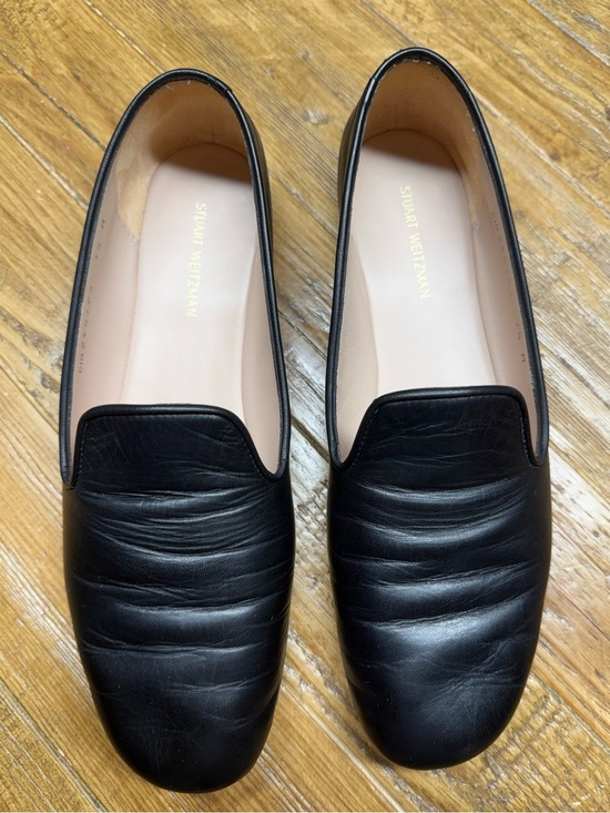 Stuart Weitzman Shoes - Stuart Weitzman Black Nappa Leather Payton Pleated Loafers - Size 7.5